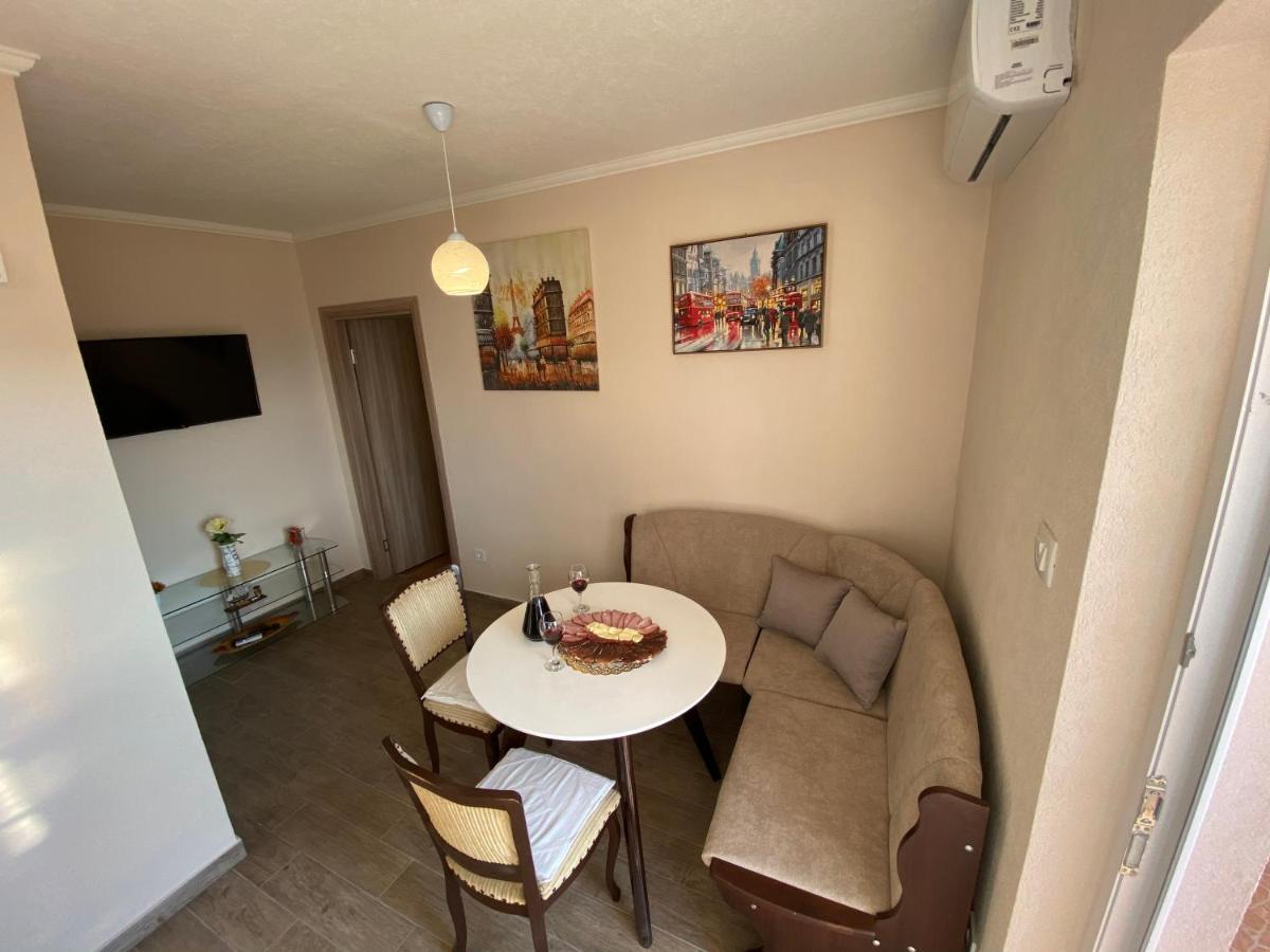 Apartment Lorena Kotor Exterior foto