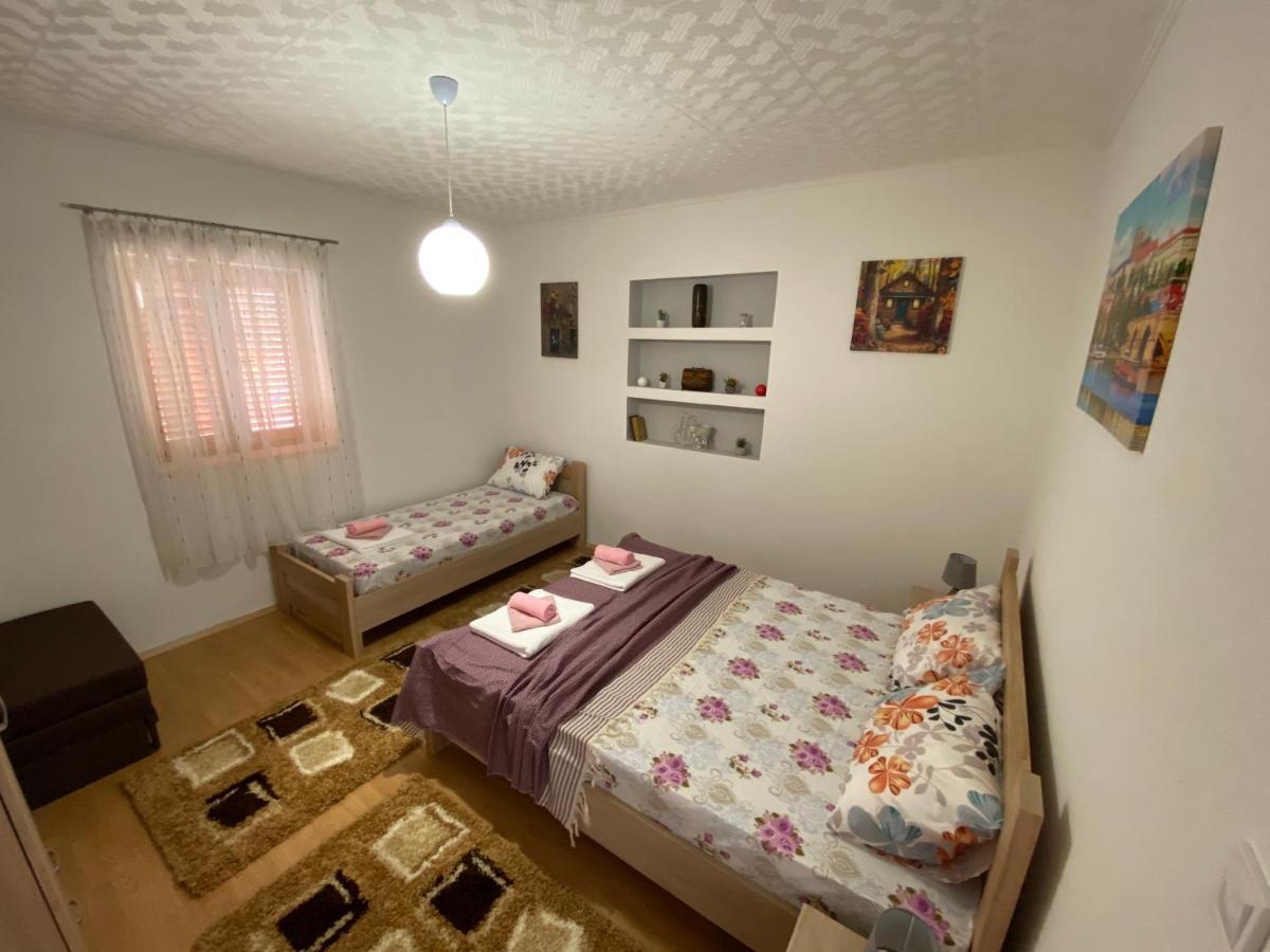 Apartment Lorena Kotor Exterior foto