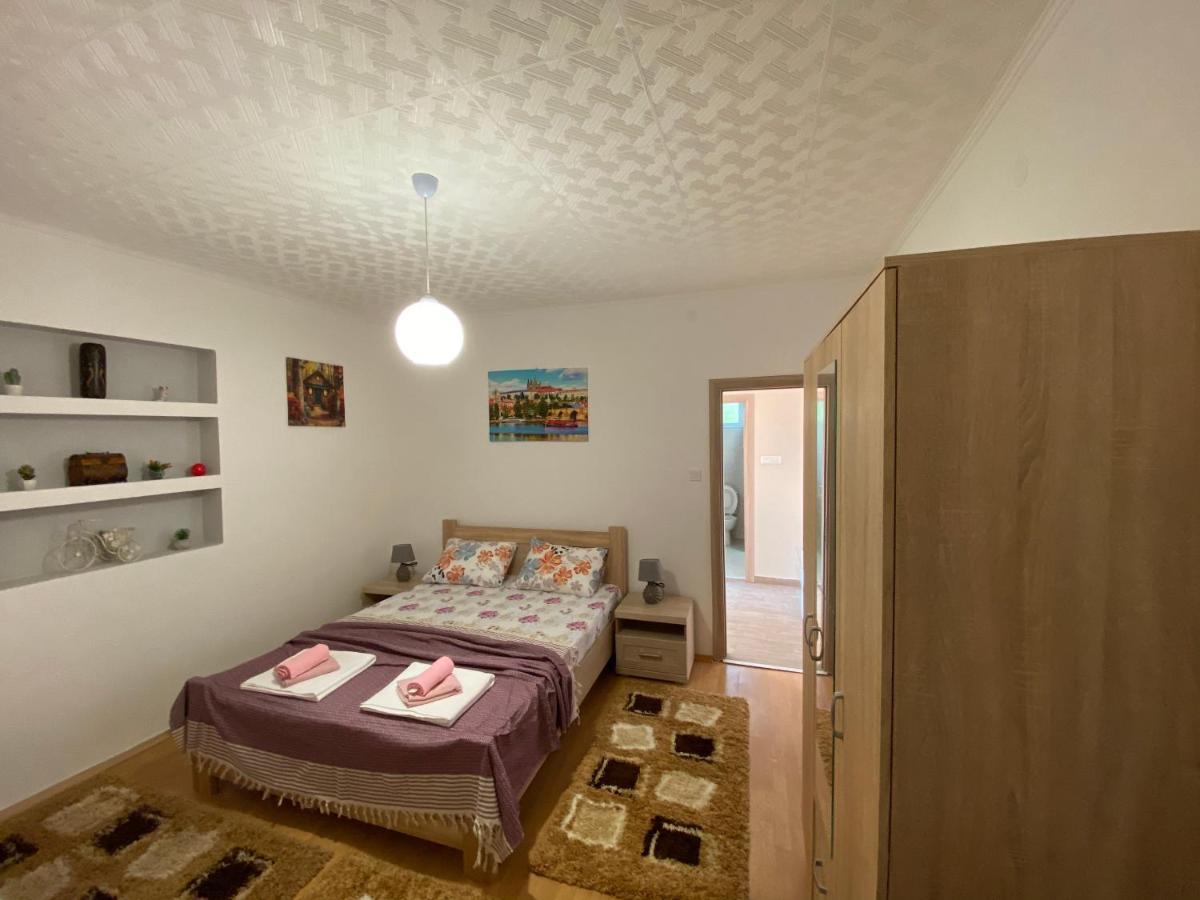 Apartment Lorena Kotor Exterior foto